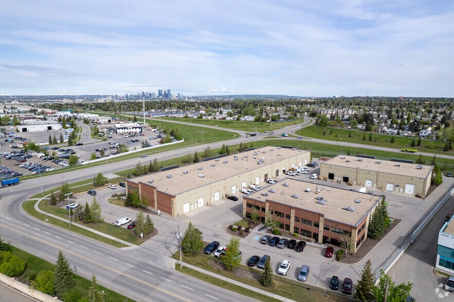 More Photos Of 3750 46th Ave SE, Calgary Warehouse For Sale