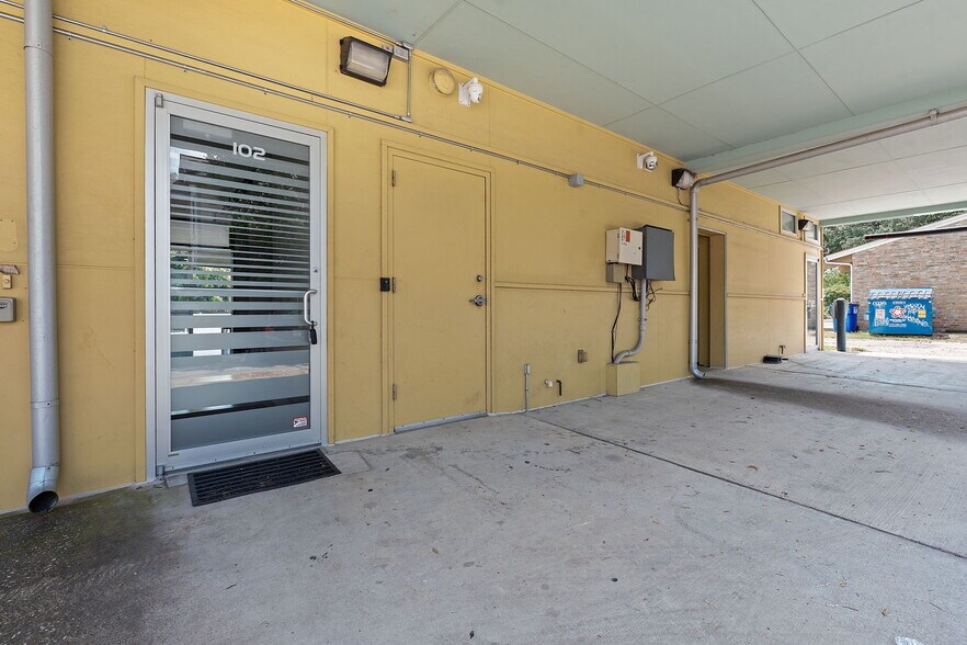 More Photos Of 508 E 53rd St, Austin Loft Creative Space For Sale