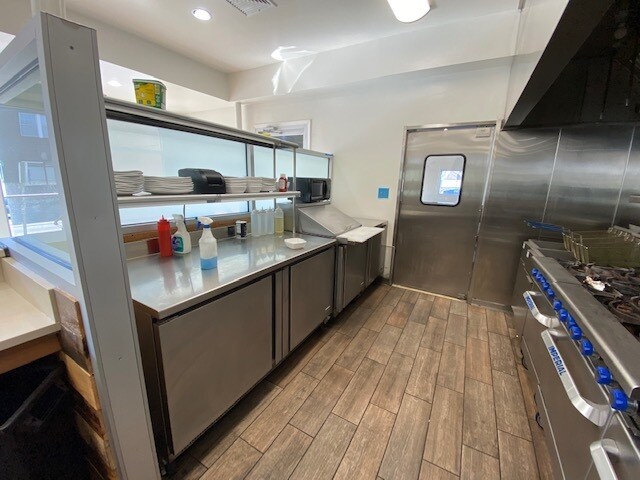 More Photos Of 457 Paterson Ave, Wallington Restaurant For Lease