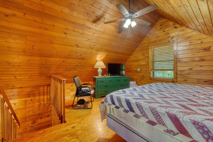 More Photos Of 23 & 60 Greenbriar Hwy, Blairsville Office For Sale
