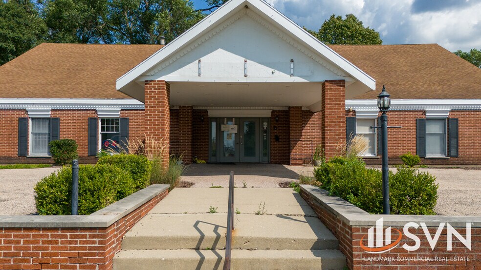 More Photos Of 455 E Main St, Dundee Medical For Lease