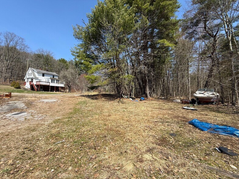 More Photos Of 137 Southbridge Rd, Charlton Warehouse For Sale