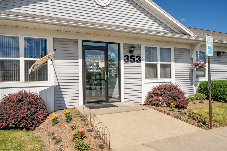 More Photos Of 353 Island Cottage Rd, Rochester Medical For Lease