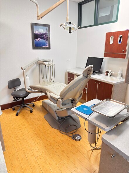 More Photos Of 2550 Willakenze Rd, Eugene Medical For Sale