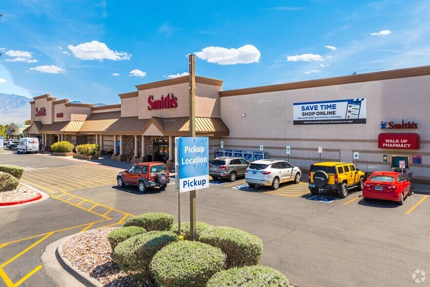 More Photos Of 330 N Sandhill Blvd, Mesquite Unknown For Lease