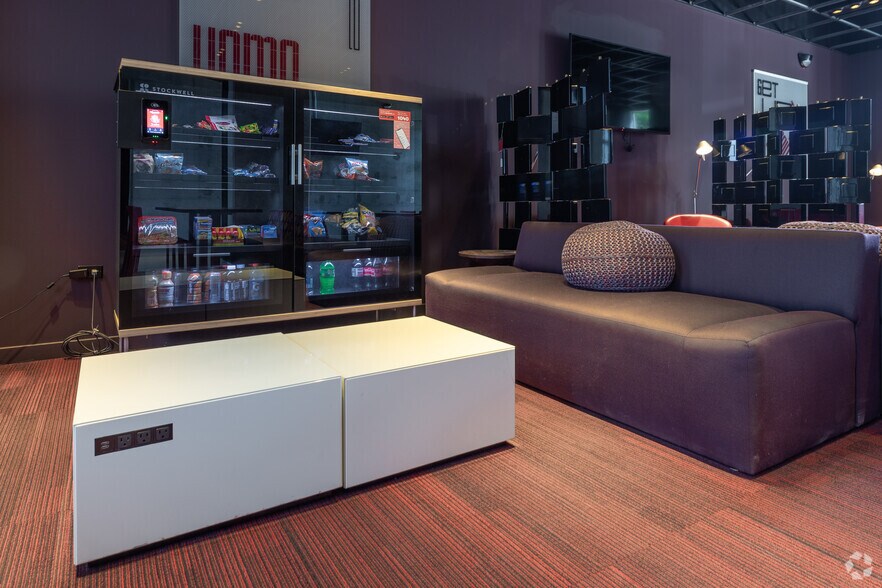 More Photos Of 1519 N Fremont St, Chicago Apartments For Lease