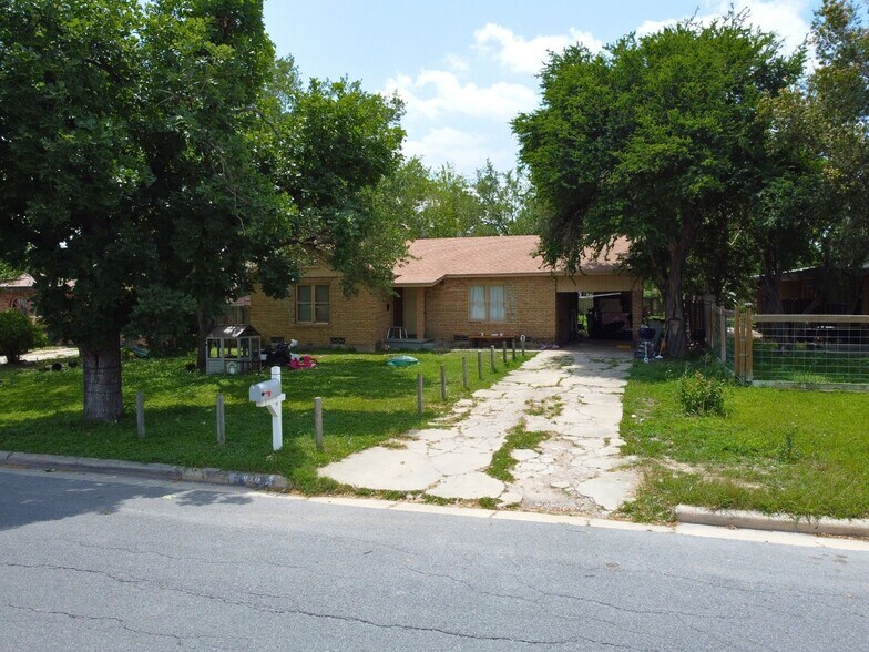 More Photos Of , Mission Multifamily For Sale