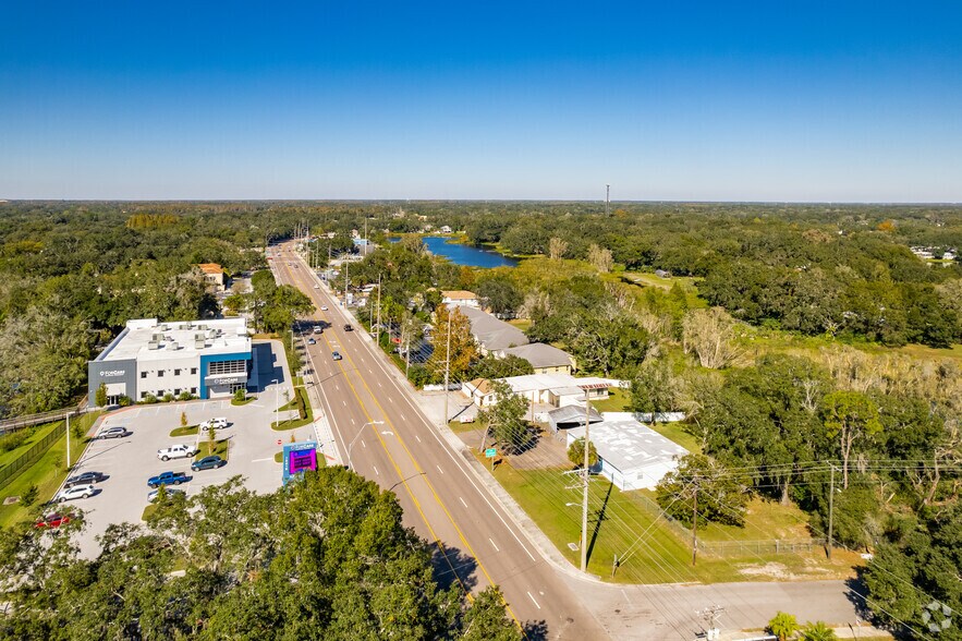 More Photos Of 15411 N Florida Ave, Tampa Medical For Lease