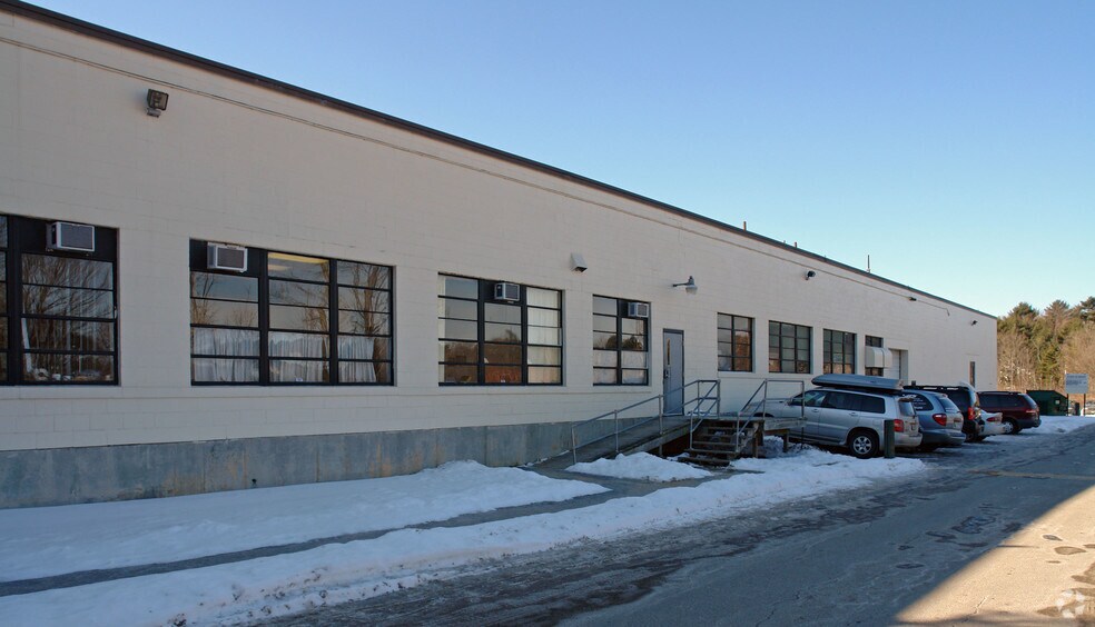 More Photos Of 312 Canco Rd, Portland Flex For Lease