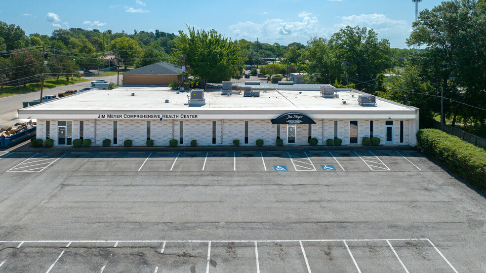 Primary Photo Of 406-410 N 4th St, Longview Skilled Nursing Facility For Sale