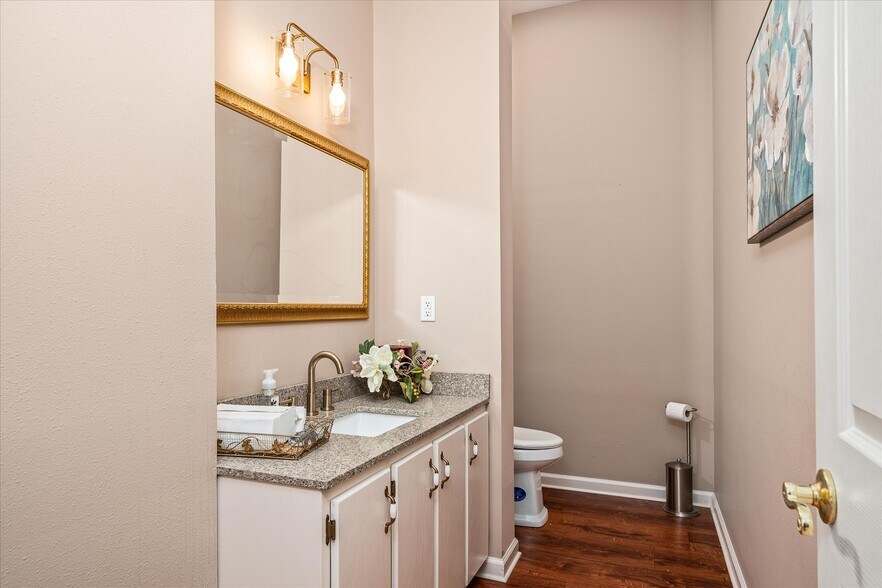 More Photos Of 1307 West Ave, Crossville General Retail For Lease