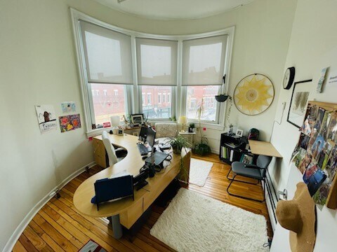 More Photos Of 10 Merchants Row, Middlebury Apartments For Sale