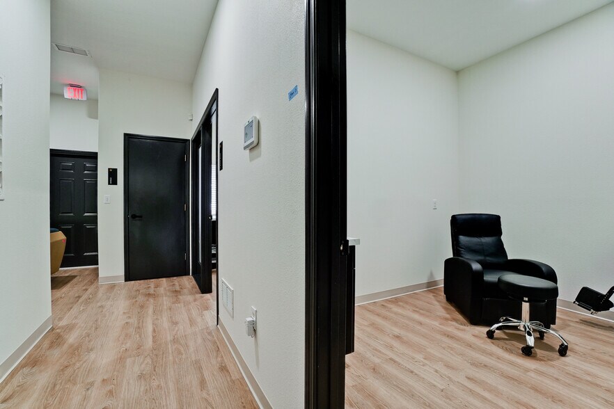 More Photos Of , Sarasota Office For Sale