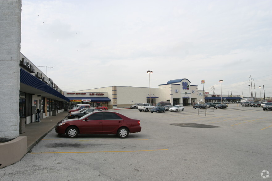 Primary Photo Of 13703-13771 SH 249, Houston Unknown For Lease