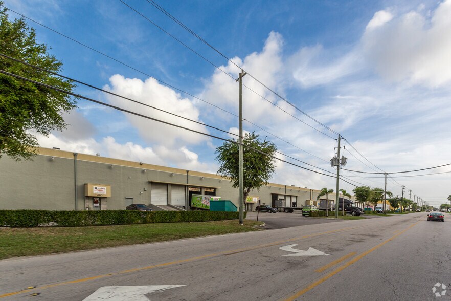 More Photos Of 6709 NW 84th Ave, Doral Light Distribution For Lease