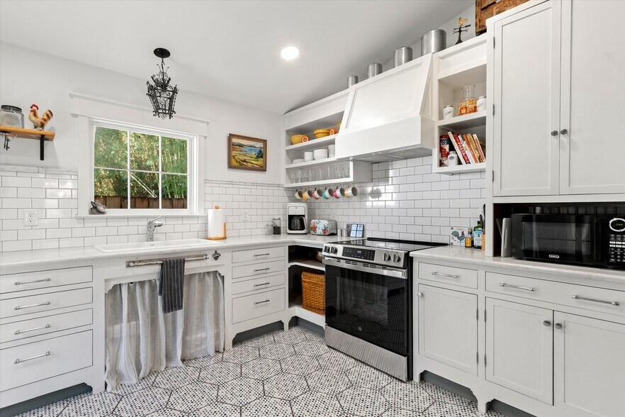 More Photos Of 16 Locust St, Saint Augustine Specialty For Sale