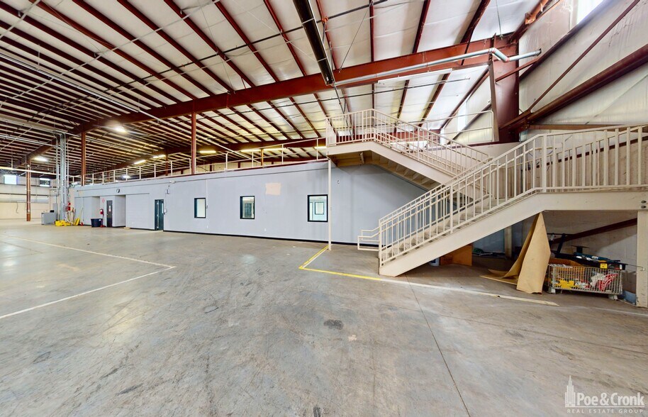 More Photos Of 70 Douglas Way, Natural Bridge Station Warehouse For Sale