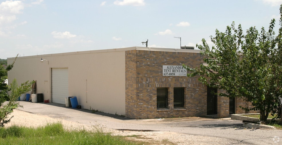 More Photos Of 13726-13730 Lookout Rd, San Antonio Light Distribution For Lease