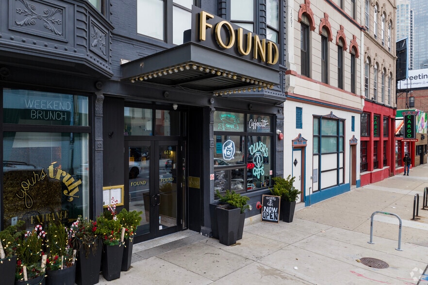 More Photos Of 613 N Wells St, Chicago Hospitality For Lease