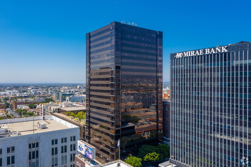 Primary Photo Of 3250 Wilshire Blvd, Los Angeles Office For Lease