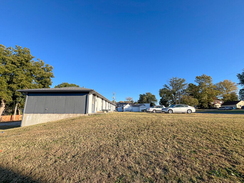 More Photos Of 408 S Mulberry St, Warrensburg Apartments For Sale