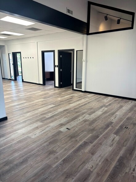 More Photos Of 6025 Erin Park Dr, Colorado Springs Office For Lease