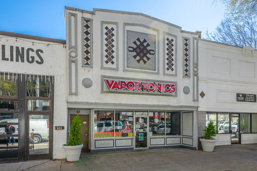 More Photos Of 809 Market St, Chattanooga Storefront Retail Office For Sale