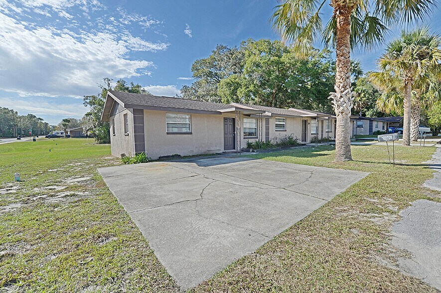 More Photos Of 1154 NE 1st St, Crystal River Apartments For Sale