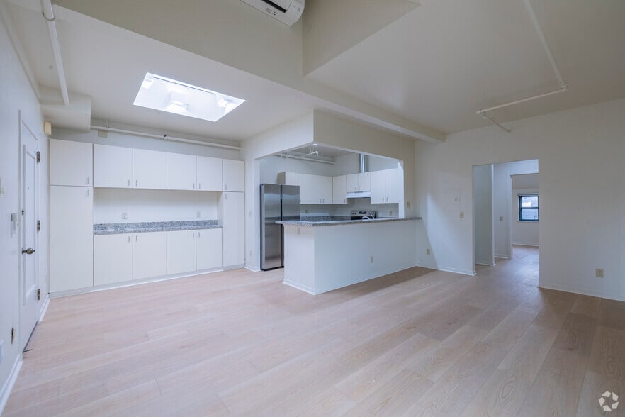 More Photos Of 2974-2980 College Ave, Berkeley Apartments For Lease