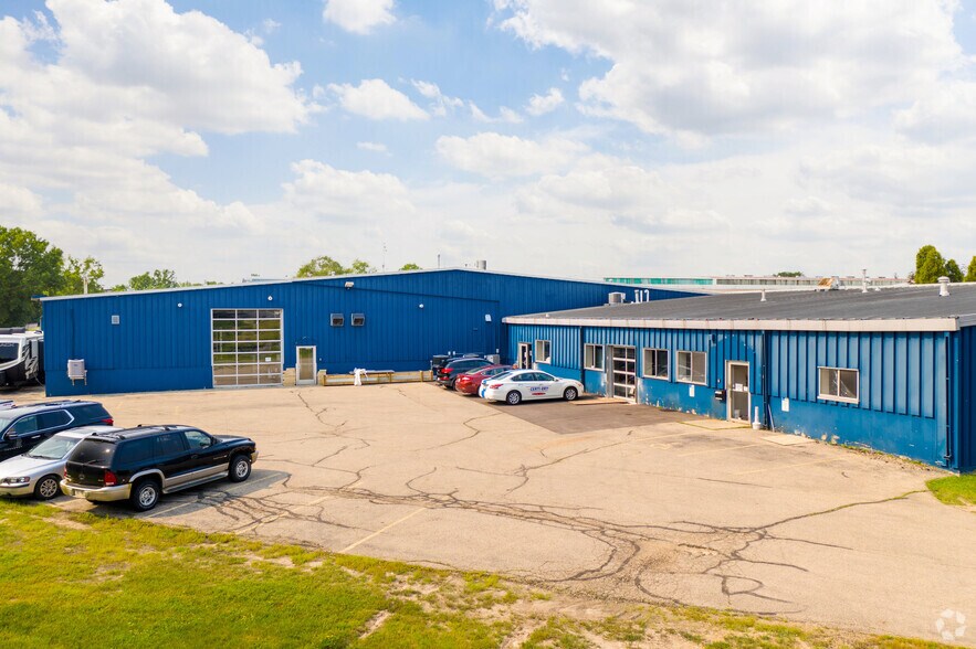 More Photos Of 1915 S Stoughton Rd, Madison Manufacturing For Lease