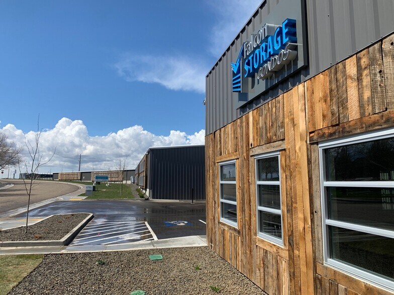 More Photos Of 2140-2162 E Summersweet Dr, Boise Self Storage For Lease