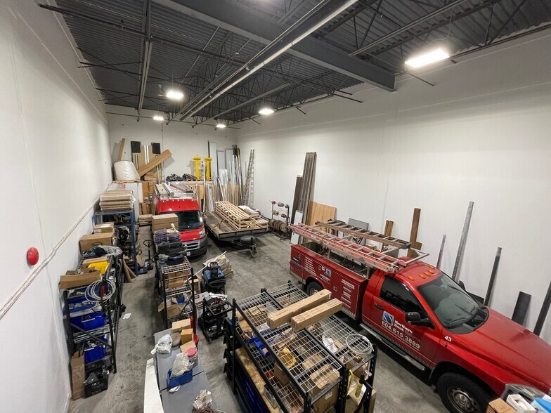 More Photos Of 9465 189th St, Surrey Light Manufacturing For Sale