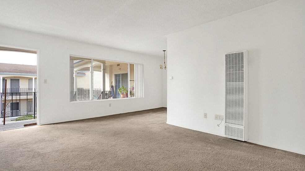 More Photos Of 12561 Camus Ln, Garden Grove Apartments For Sale