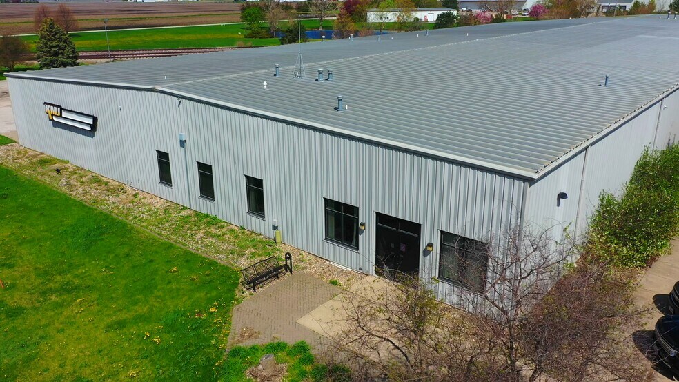 Primary Photo Of 107 Industrial Park Rd, Story City Warehouse For Sale