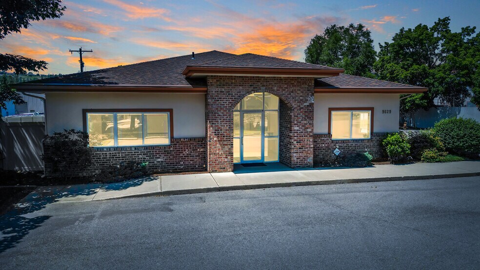 More Photos Of 9629 N Colfax Rd, Spokane Office For Sale
