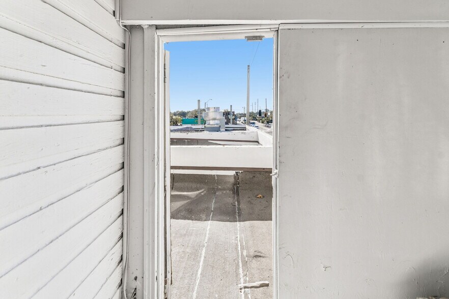 More Photos Of 715 McDuff Ave, Jacksonville Storefront Retail Residential For Sale