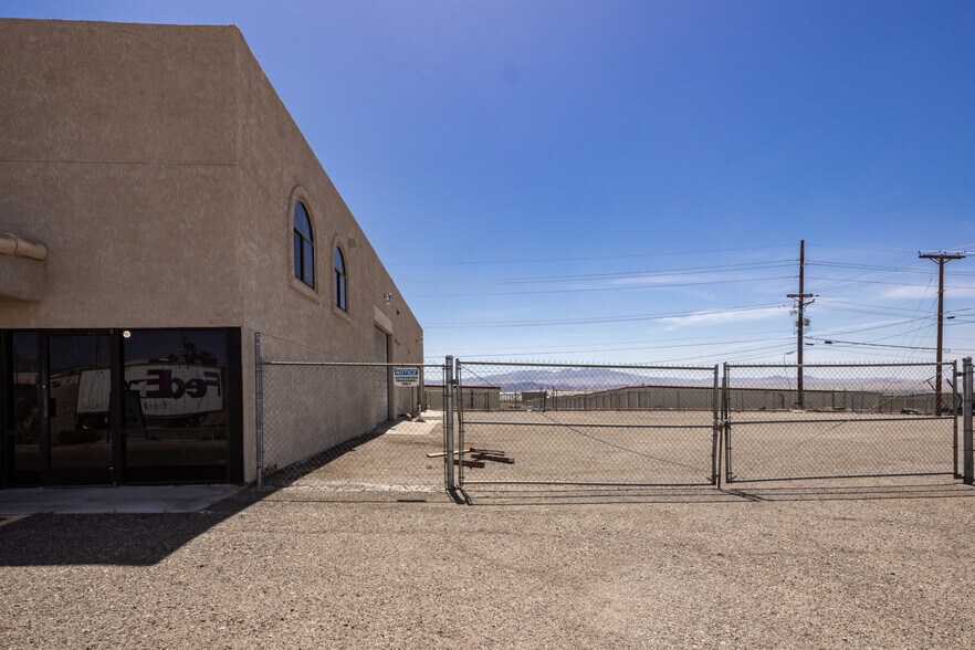 More Photos Of 1950 Centers Ave, Lake Havasu City Warehouse For Lease