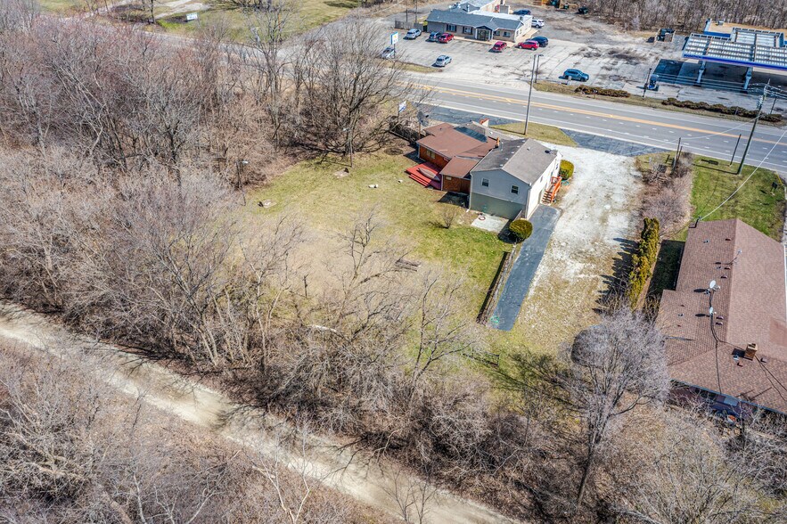 More Photos Of 8621 US Hwy 12, Richmond Bar For Sale