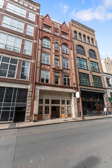 More Photos Of 209 3rd Ave N, Nashville Hotel For Sale