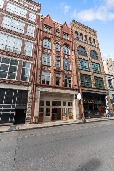 More Photos Of 209 Printers Alley, Nashville Hospitality For Sale