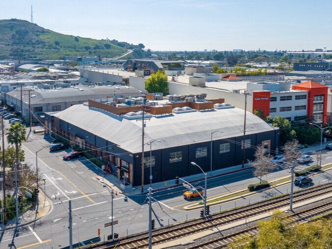 More Photos Of 3515 Eastham Dr, Culver City Loft Creative Space For Lease