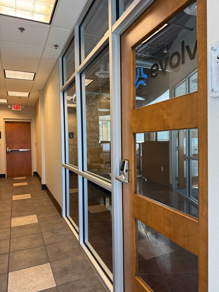 More Photos Of 3310 Aspen Grove Dr, Franklin Medical For Lease