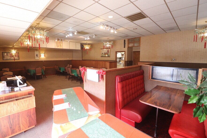 More Photos Of 2425 Oak St, Baker City Restaurant For Sale