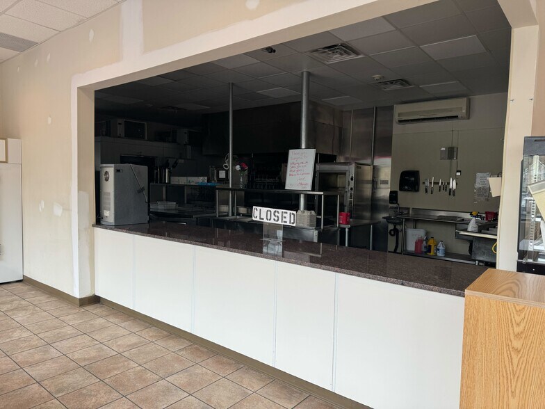 More Photos Of 1 Oxford Rd, Oxford Service Station For Lease