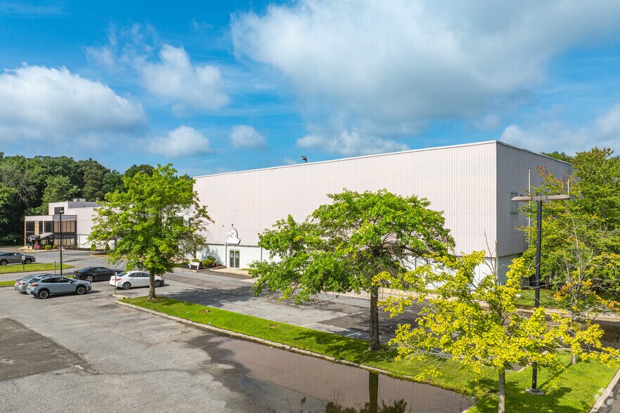 More Photos Of 333 Preston Ave, Voorhees Health Club For Sale