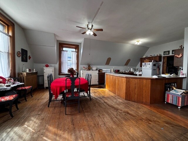 More Photos Of 512 N Lincoln St, Bay City Apartments For Sale