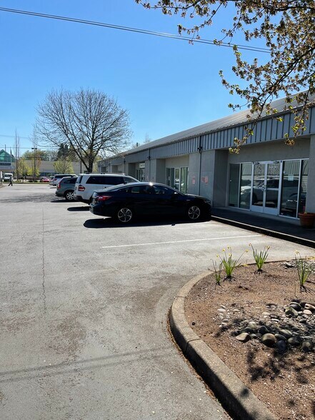 More Photos Of 1318 9th St NW, Corvallis Medical For Lease