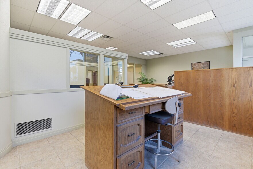 More Photos Of 1025 Central Ave, Tracy Medical For Sale