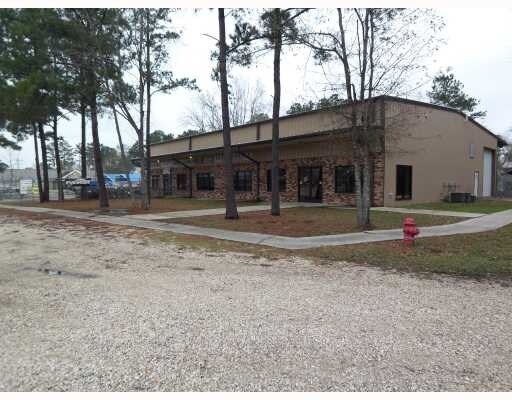 More Photos Of 1430 N Collins Blvd, Covington Storefront Retail Office For Lease