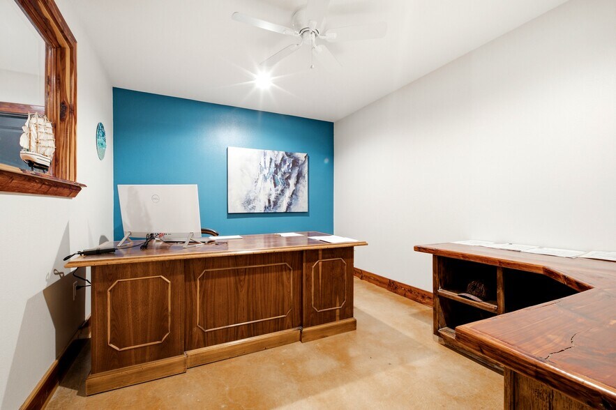 More Photos Of 55 Heritage Rd, Gordonville Office Residential For Sale